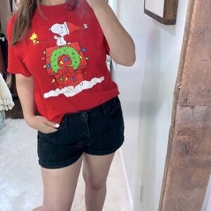 Snoopy red  Christmas T-shirt size large